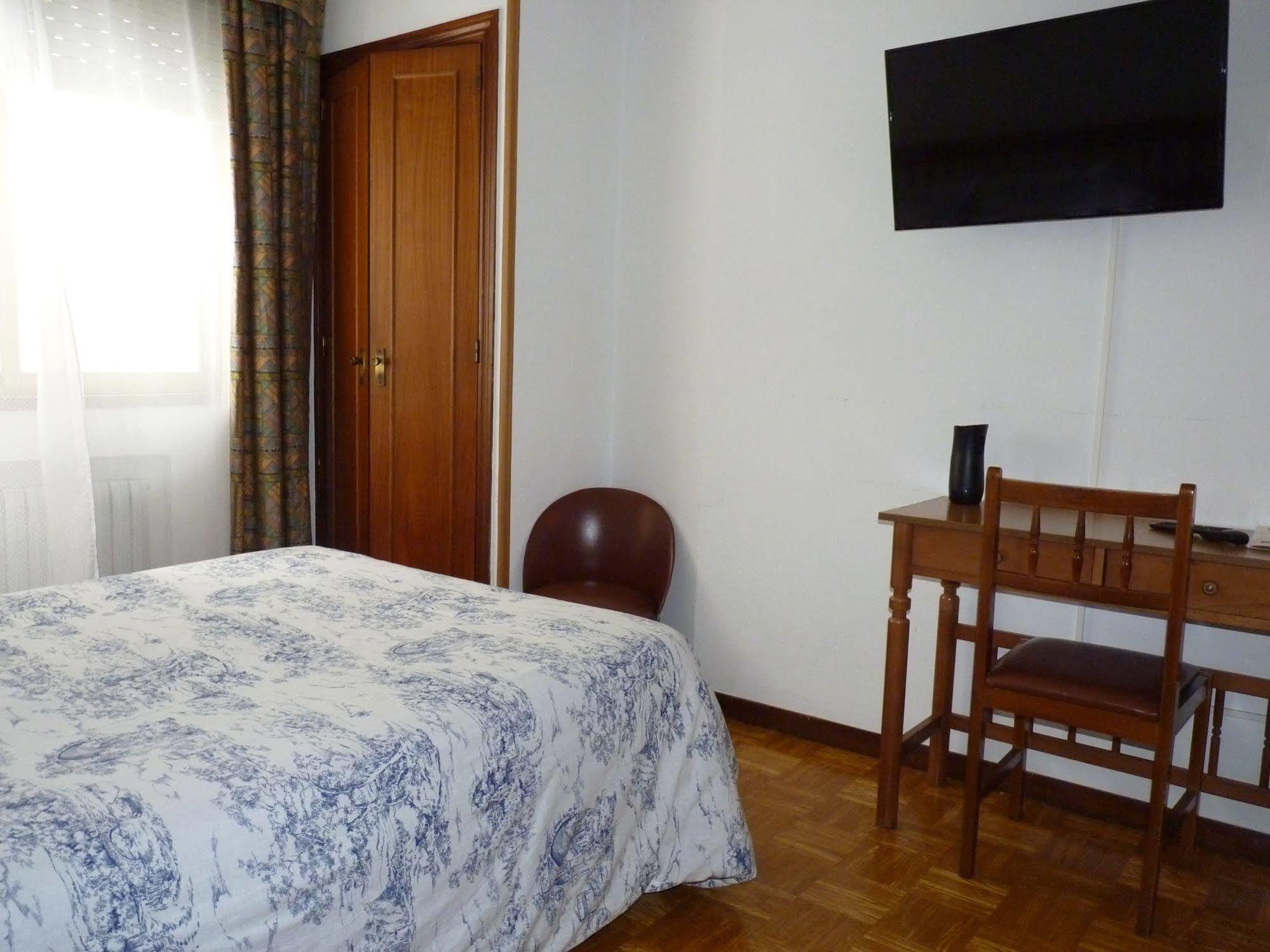 Hotel Espana ลูโก ภายนอก รูปภาพ